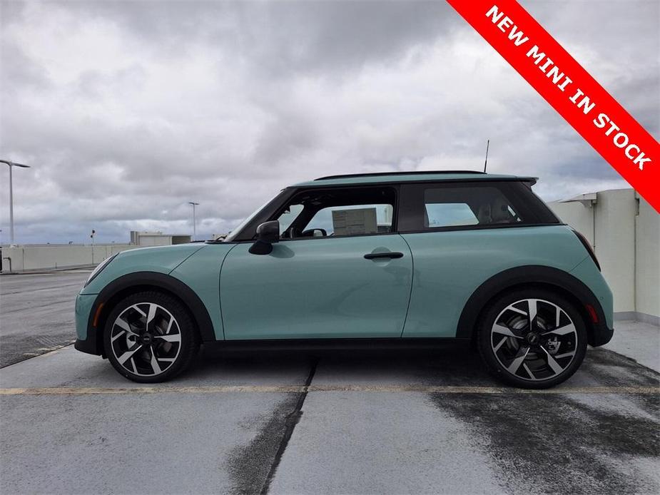 new 2025 MINI Hardtop car, priced at $37,730