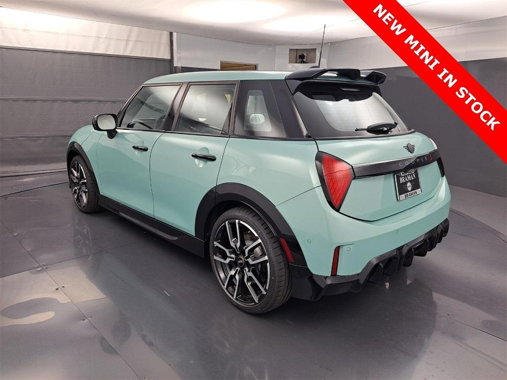 new 2026 MINI Hardtop car, priced at $41,525
