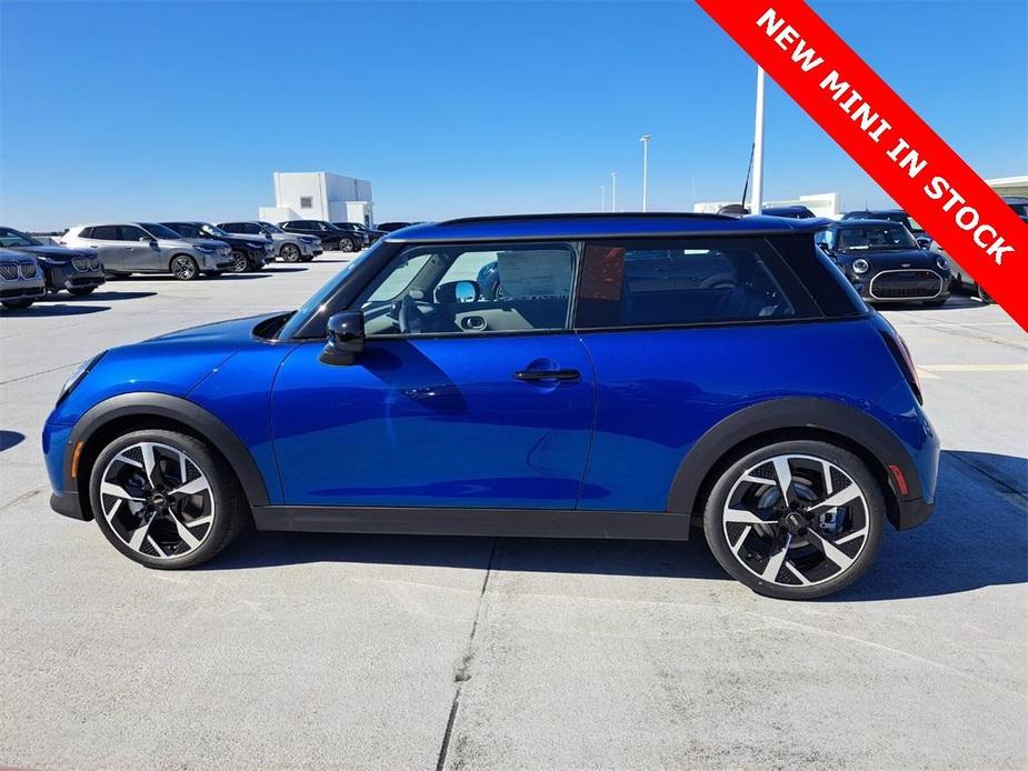 new 2025 MINI Hardtop car, priced at $38,545