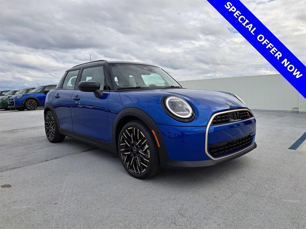 new 2025 MINI Hardtop car, priced at $38,995