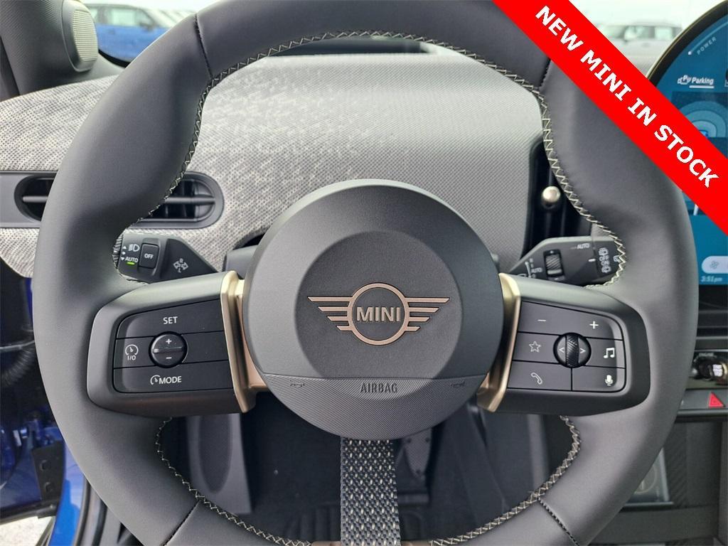 new 2025 MINI Hardtop car, priced at $38,995
