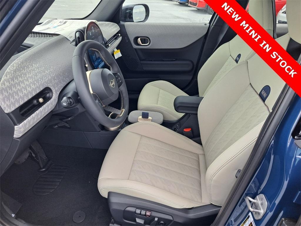 new 2025 MINI Hardtop car, priced at $38,645