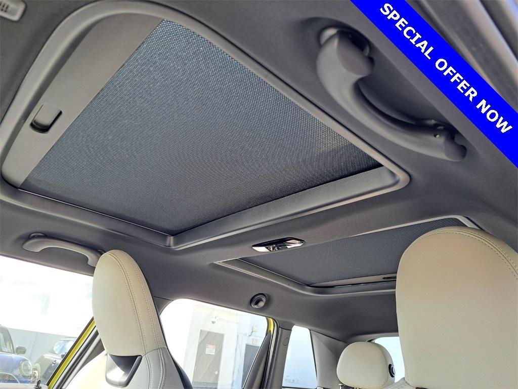 new 2025 MINI Hardtop car, priced at $39,080