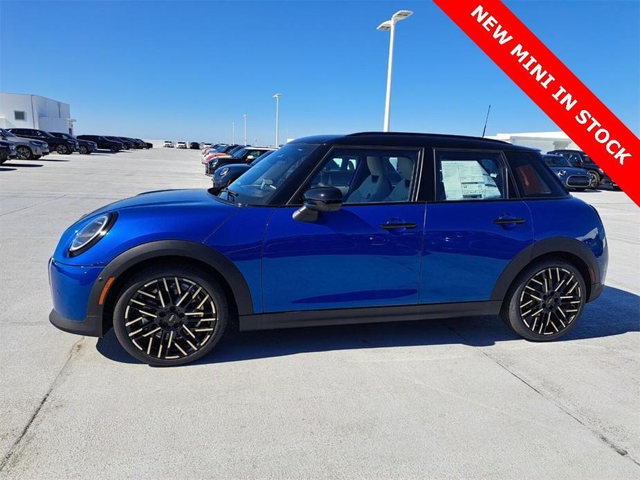 new 2025 MINI Hardtop car, priced at $40,130