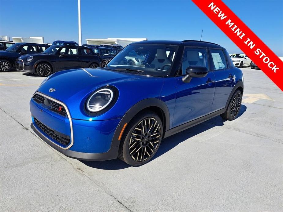 new 2025 MINI Hardtop car, priced at $40,130