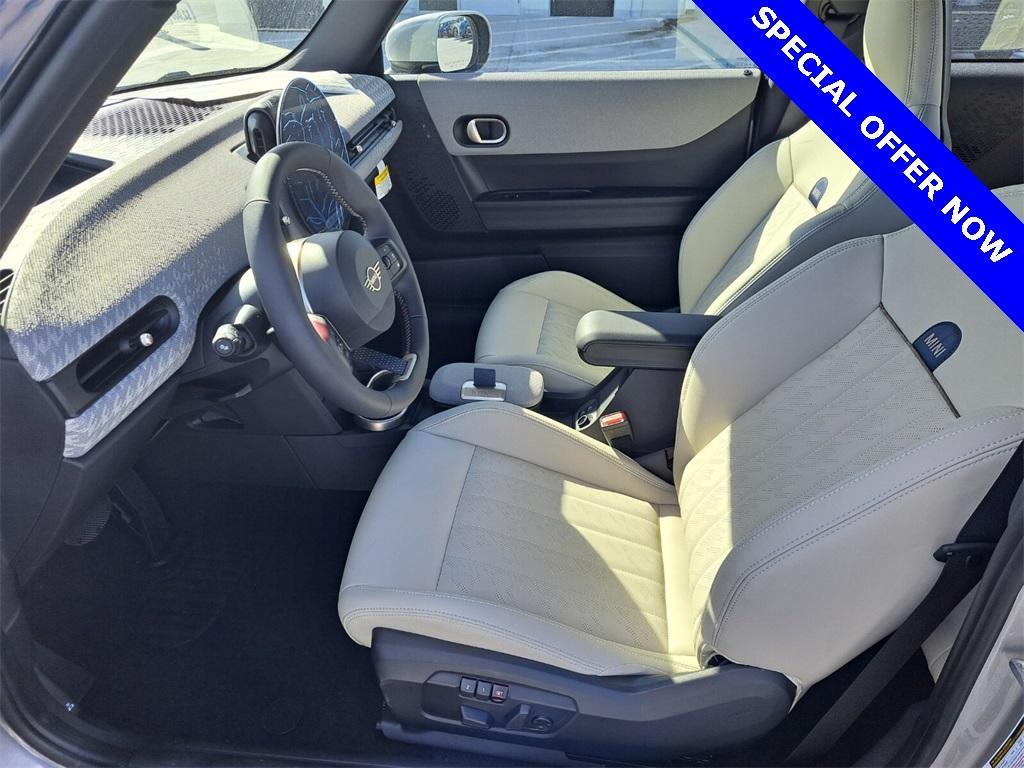 new 2025 MINI Hardtop car, priced at $34,195