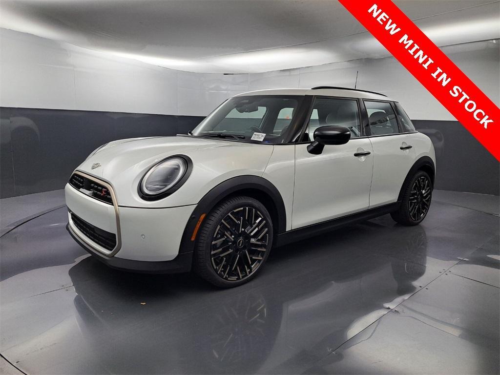 new 2025 MINI Hardtop car, priced at $38,875