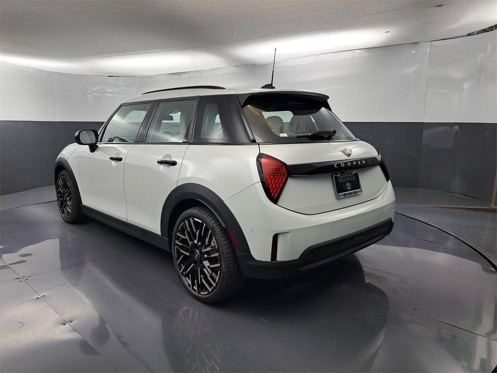 new 2025 MINI Hardtop car, priced at $38,875