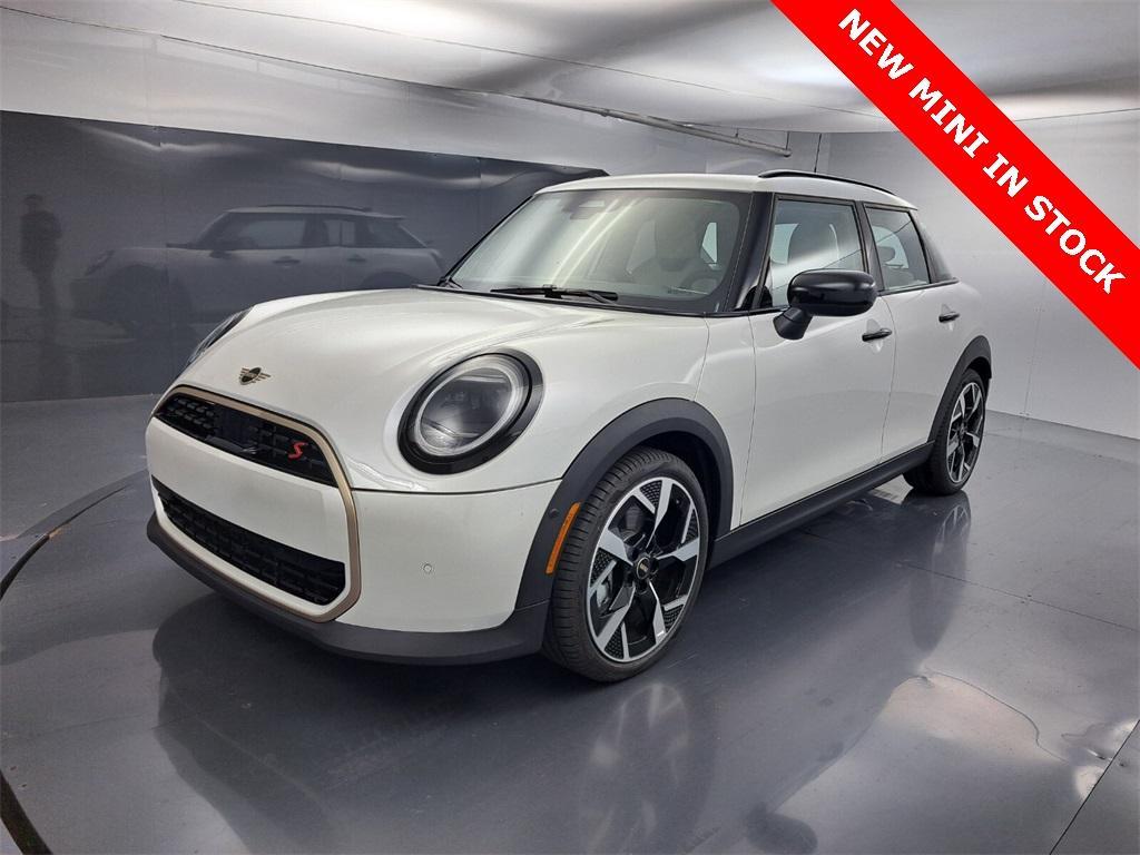 new 2025 MINI Hardtop car, priced at $38,960