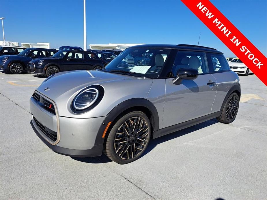 new 2025 MINI Hardtop car, priced at $36,845