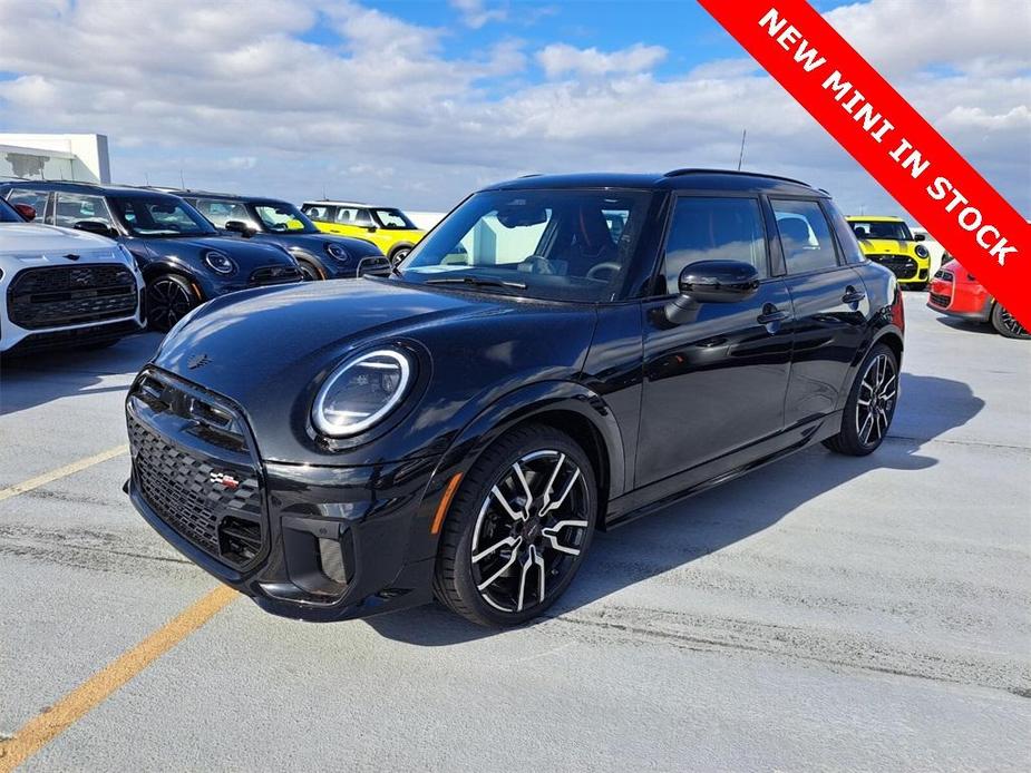 new 2025 MINI Hardtop car, priced at $40,745