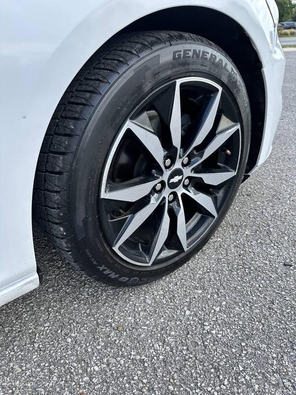 used 2018 Chevrolet Malibu car, priced at $6,999