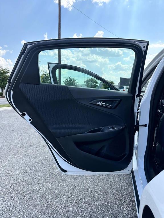 used 2018 Chevrolet Malibu car, priced at $6,999