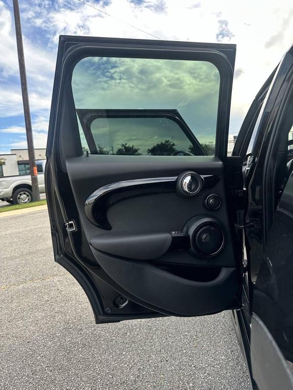 used 2018 MINI Hardtop car, priced at $8,999