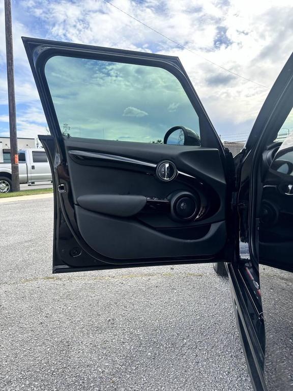 used 2018 MINI Hardtop car, priced at $8,999