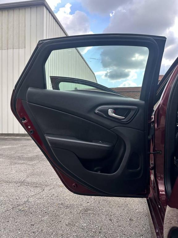 used 2015 Chrysler 200 car, priced at $5,999