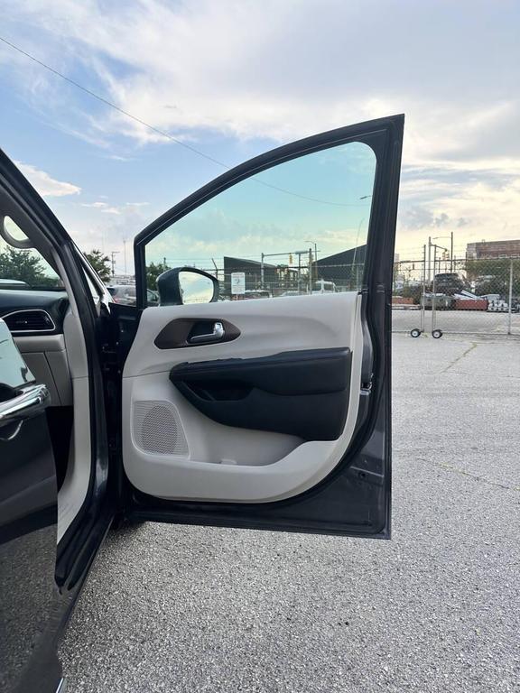 used 2018 Chrysler Pacifica car, priced at $7,999