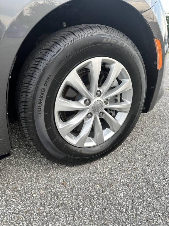 used 2018 Chrysler Pacifica car, priced at $7,999