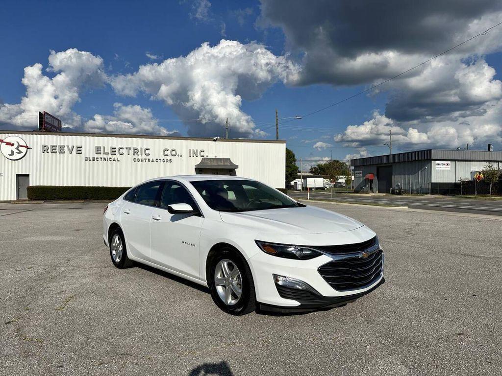 used 2022 Chevrolet Malibu car, priced at $10,999