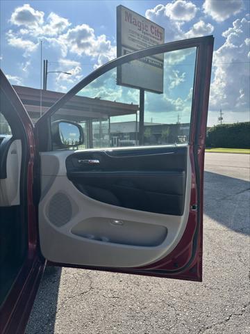 used 2014 Dodge Grand Caravan car, priced at $5,499