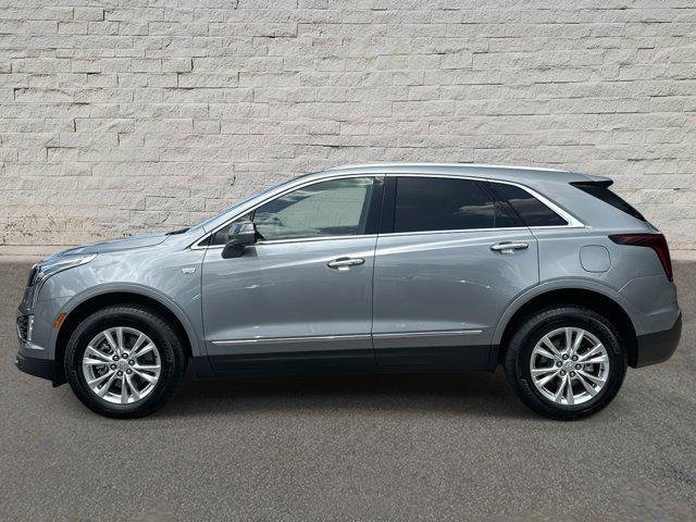 new 2025 Cadillac XT5 car, priced at $45,690