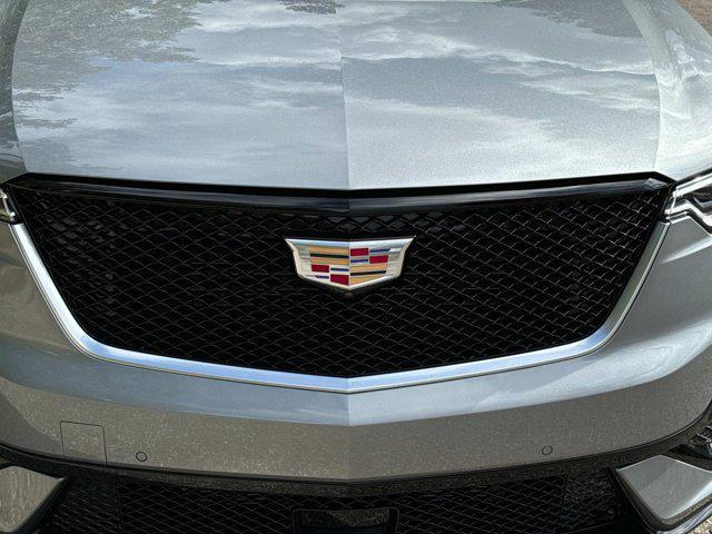 new 2025 Cadillac XT6 car, priced at $76,160