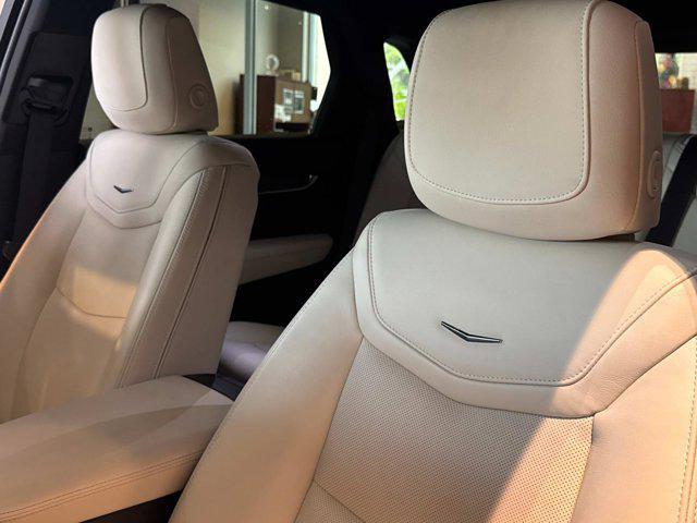 new 2025 Cadillac XT5 car, priced at $60,140