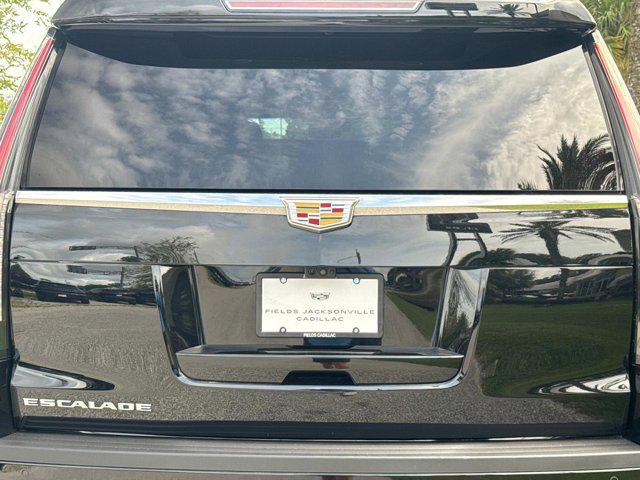 used 2020 Cadillac Escalade ESV car, priced at $42,900