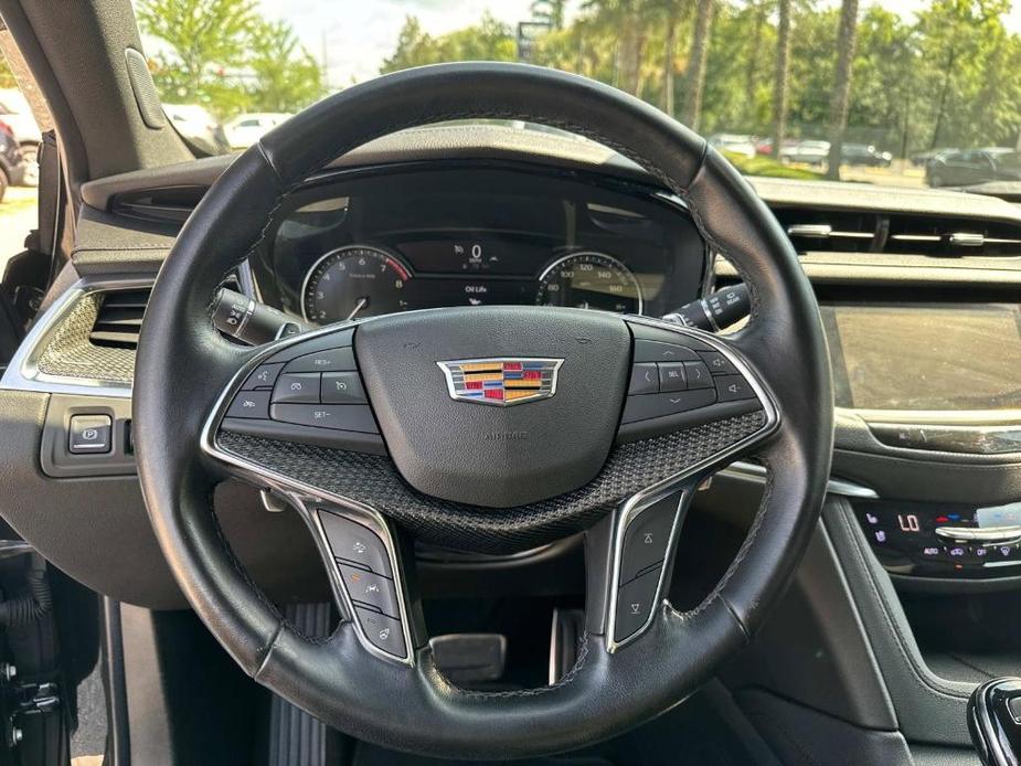 used 2020 Cadillac XT5 car, priced at $31,990