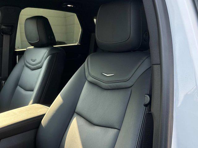 used 2025 Cadillac XT5 car, priced at $52,500