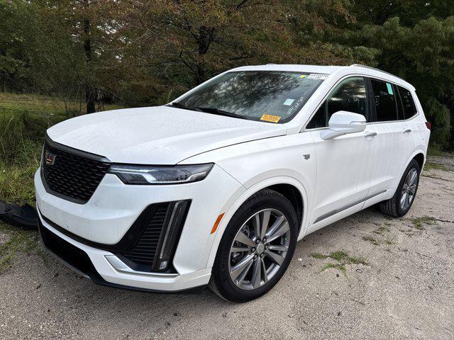 used 2025 Cadillac XT6 car, priced at $46,900