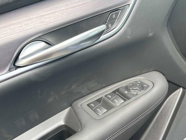 new 2025 Cadillac XT5 car, priced at $46,415