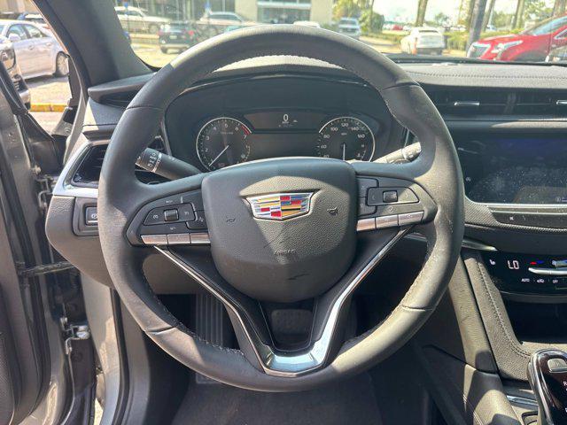 new 2025 Cadillac XT6 car, priced at $50,885