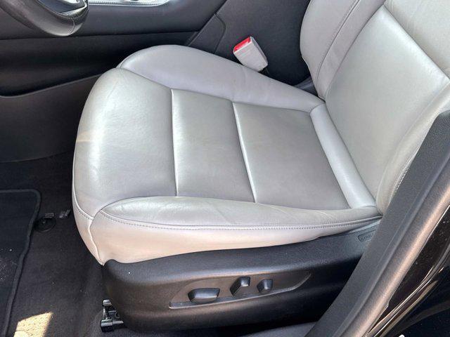 used 2022 Cadillac XT4 car, priced at $24,400