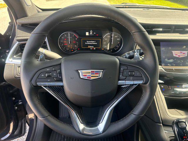 used 2025 Cadillac XT6 car, priced at $57,900