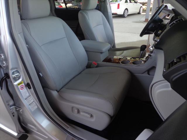 used 2012 Toyota Highlander car, priced at $17,995