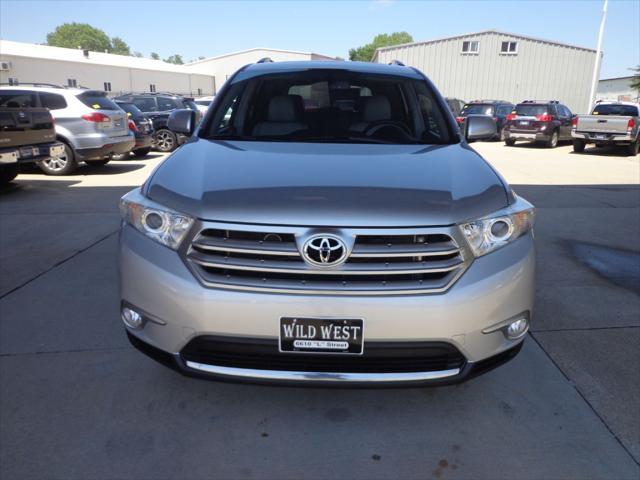 used 2012 Toyota Highlander car, priced at $17,995