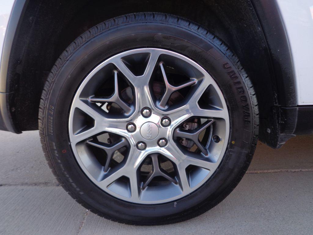 used 2020 Jeep Grand Cherokee car, priced at $21,995