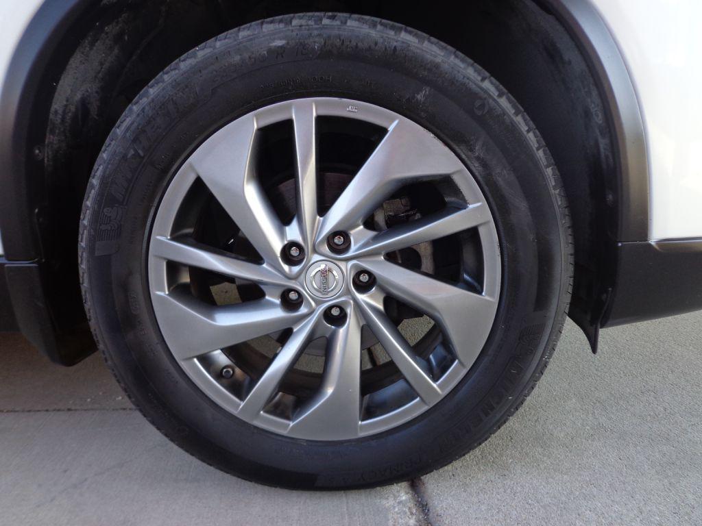 used 2015 Nissan Rogue car, priced at $14,995