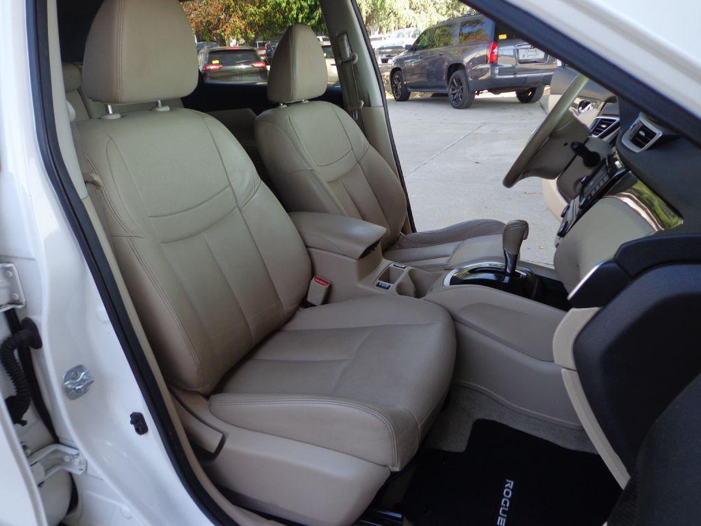 used 2015 Nissan Rogue car, priced at $14,995