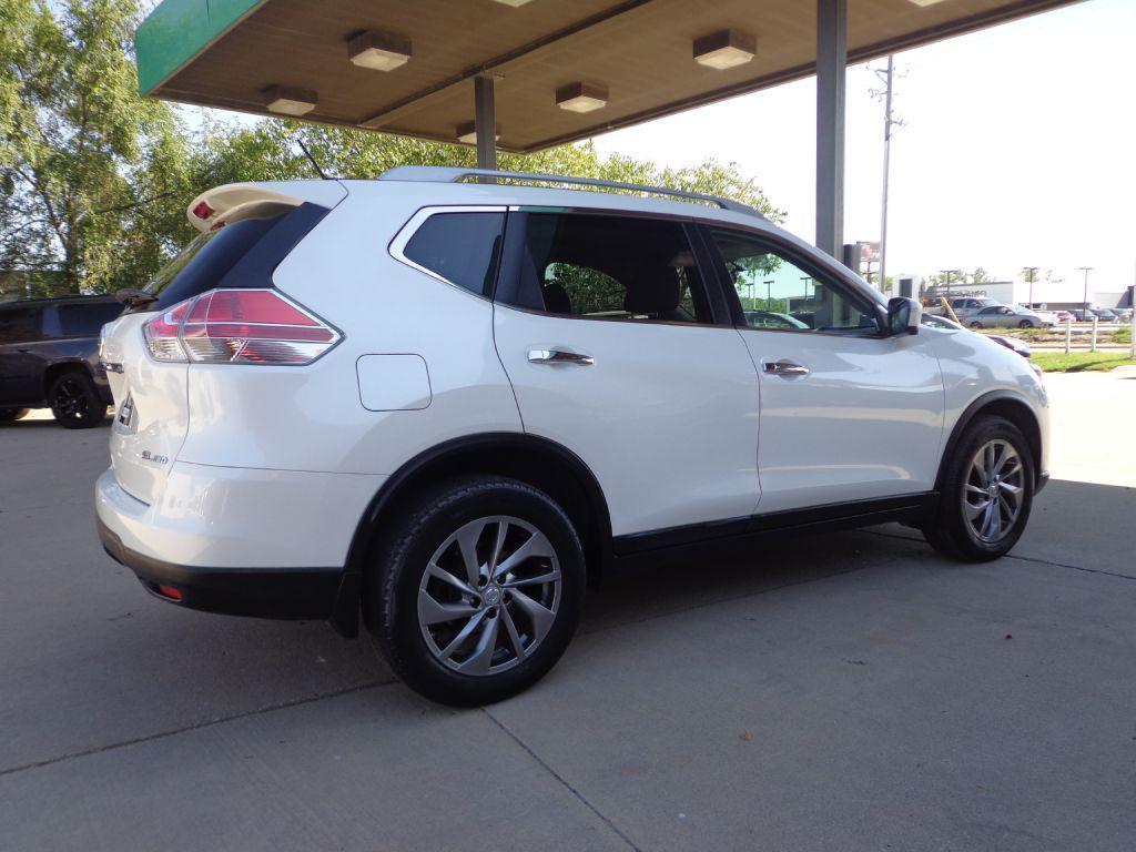 used 2015 Nissan Rogue car, priced at $14,995