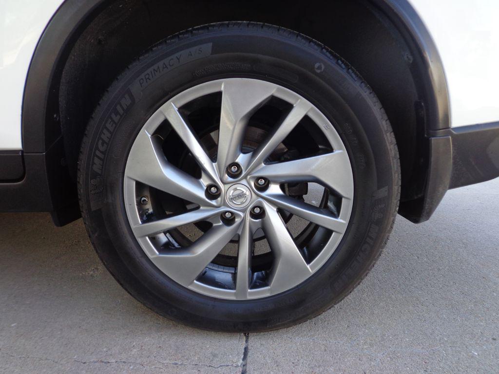 used 2015 Nissan Rogue car, priced at $14,995