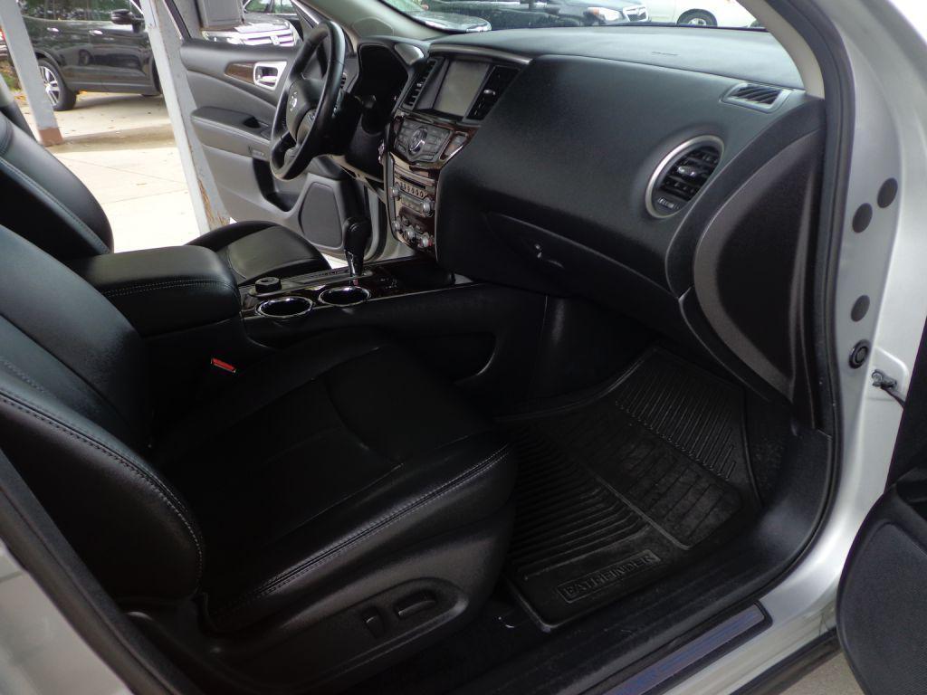 used 2015 Nissan Pathfinder car, priced at $12,995