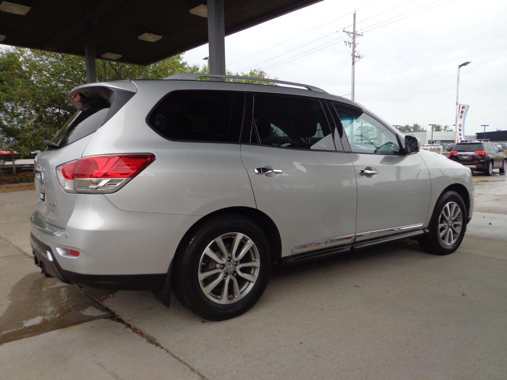 used 2015 Nissan Pathfinder car, priced at $12,995