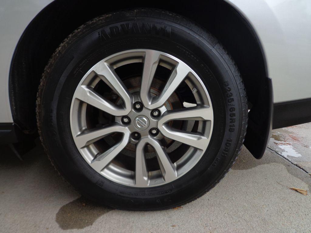 used 2015 Nissan Pathfinder car, priced at $12,995