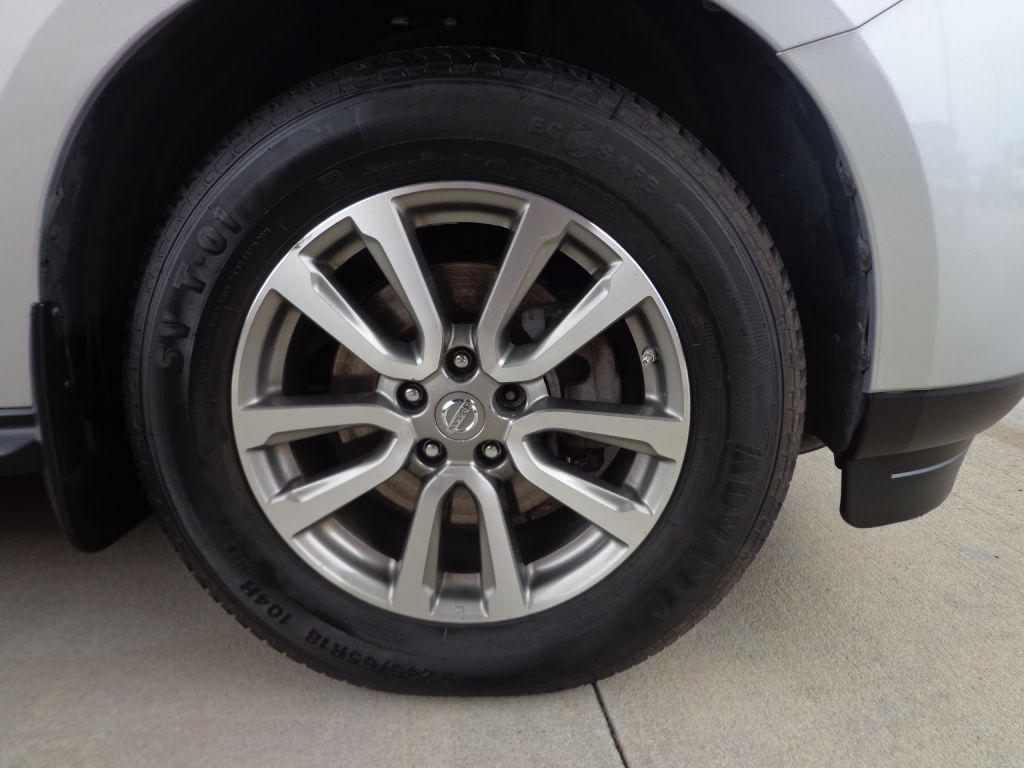 used 2015 Nissan Pathfinder car, priced at $12,995