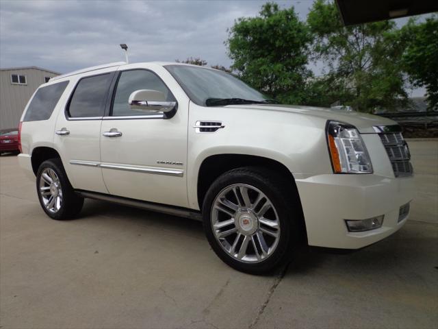 used 2012 Cadillac Escalade car, priced at $22,500