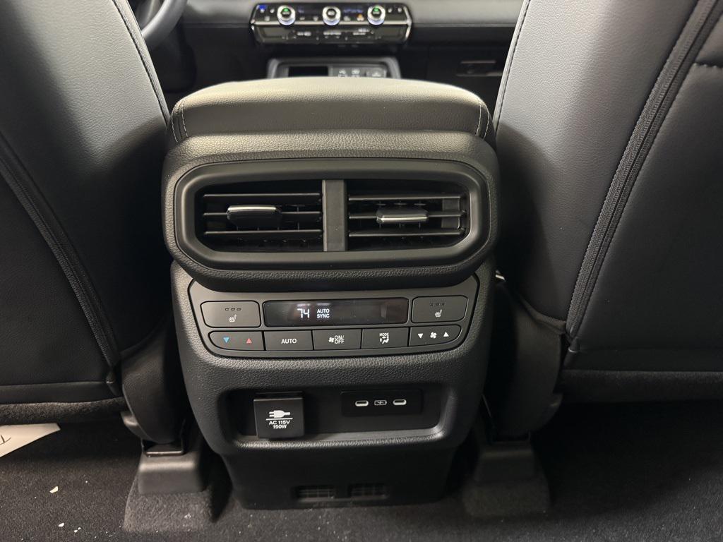 new 2025 Honda Pilot car, priced at $50,650