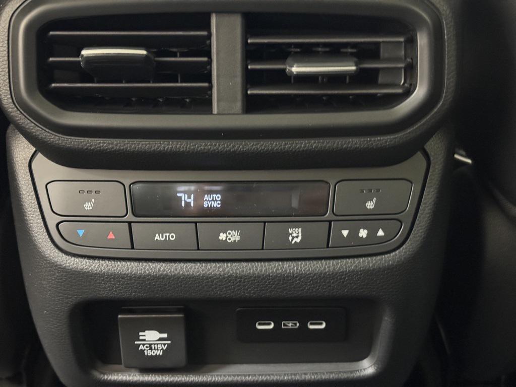 new 2025 Honda Pilot car, priced at $50,650