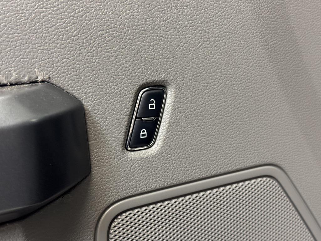 used 2016 Ford F-150 car, priced at $19,555